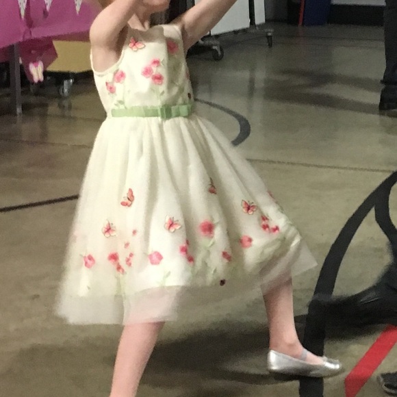 Dress spring - Picture 2 of 4